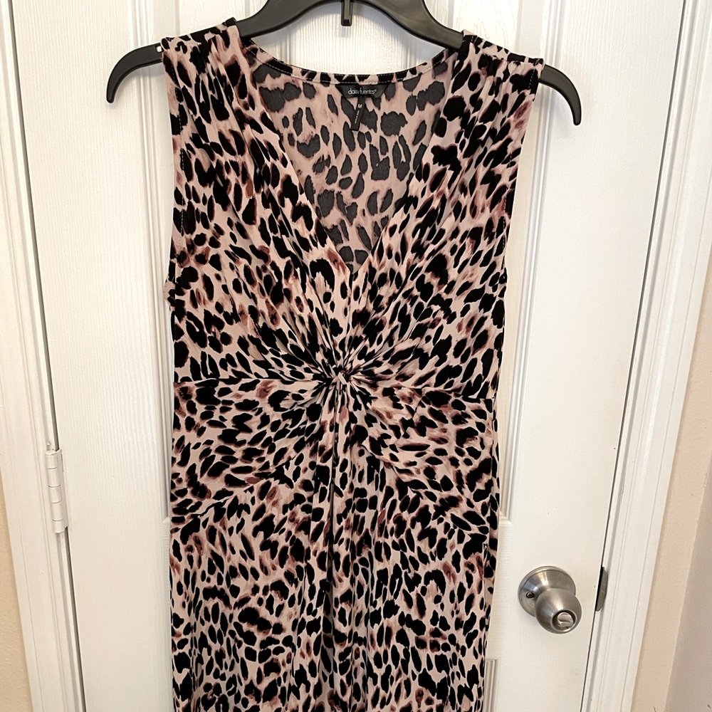 Daisy Fuentes cheetah pattern dress